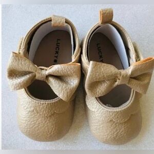 NEW Lucky Brand Gold Bow Crib Shoes Size 3